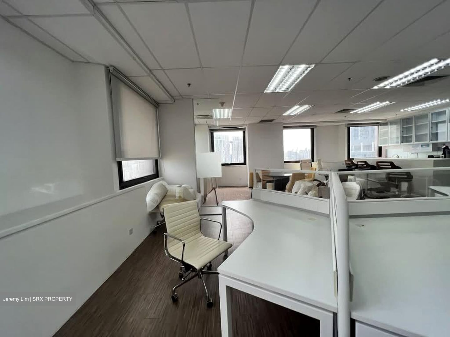 Lippo Centre (D2), Office #558113691